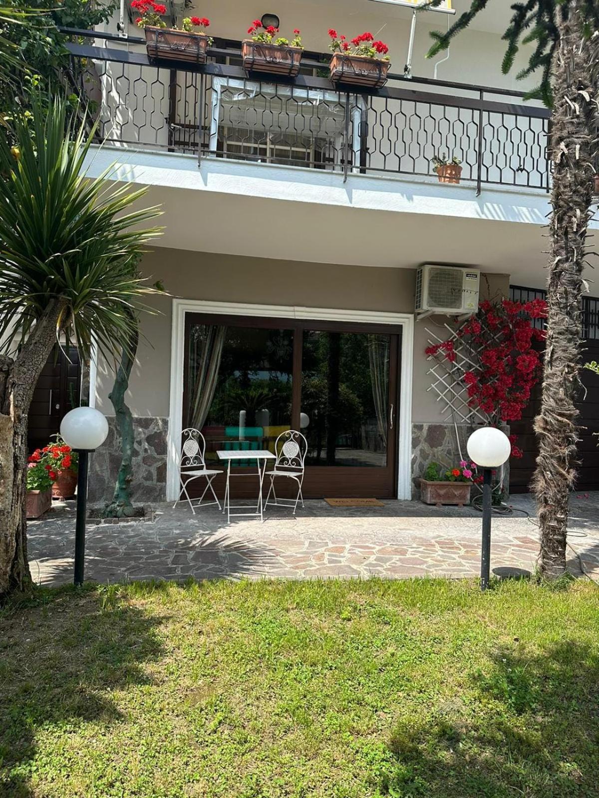 Bed and Breakfast Ospitalita Il Noce Brusciano Esterno foto
